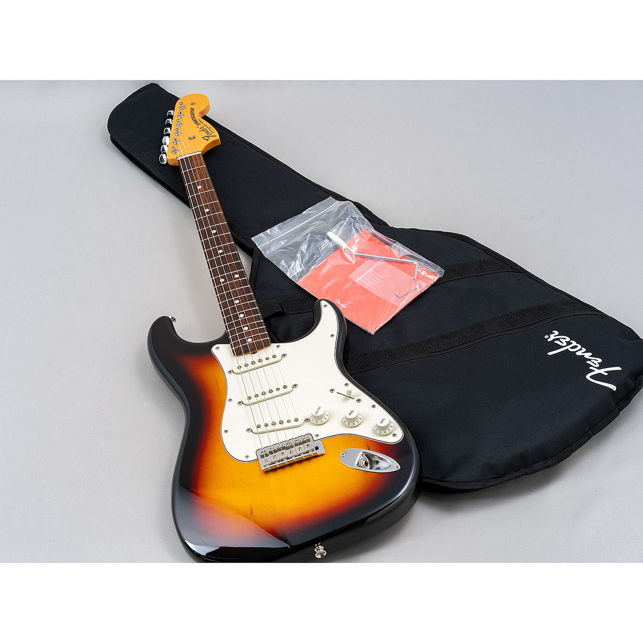 Fender Made in Japan Traditional Late 60s Stratocaster/3TS（中古