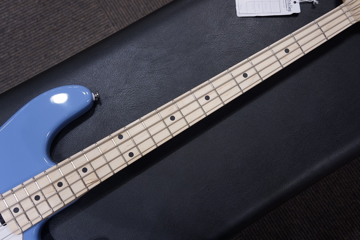 Sterling by MUSIC MAN Ray4 Blue Satin美品 Sterling by MUSIC MAN S.U.B Ray 4 -Trans Blue Satin-《ベース