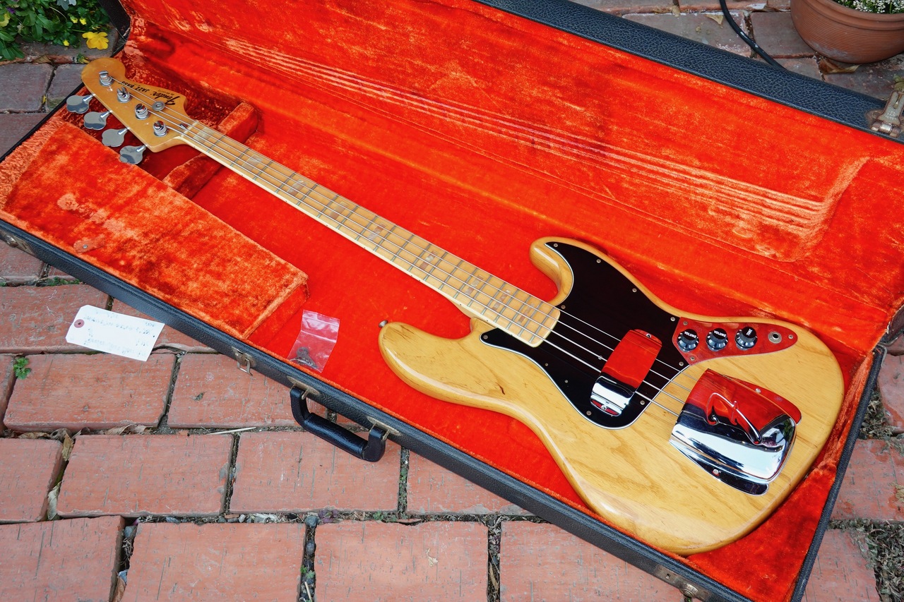 【大幅値下】fender usa 1978年製 ビンテージ　jazz bass Fender '78 Jazz Bass - シースルーレッド - ハイパーギターズ Hyper