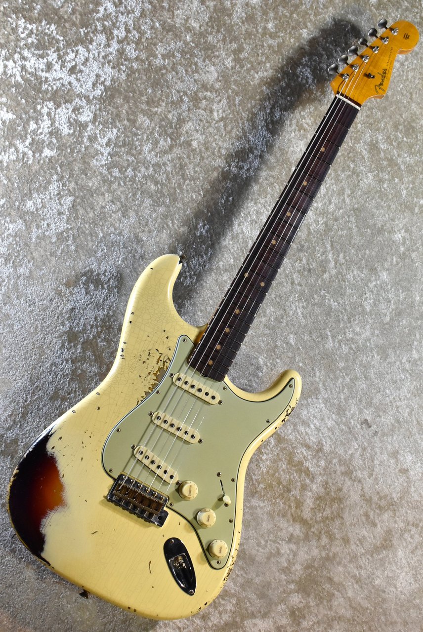 Fender Custom Shop 1961 Stratocaster Heavy Relic Aged V.White over 