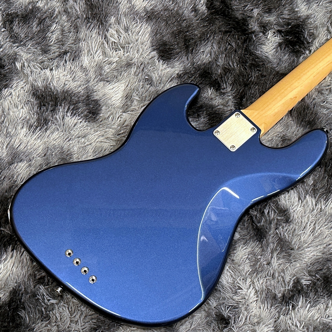 文明堂　カンカンベア　カウンターサイズ　珍色　青色　昭和レトロ Guyatone VINTAGE EB-9 mid70's Blue Metallic ｜イケベ楽器店