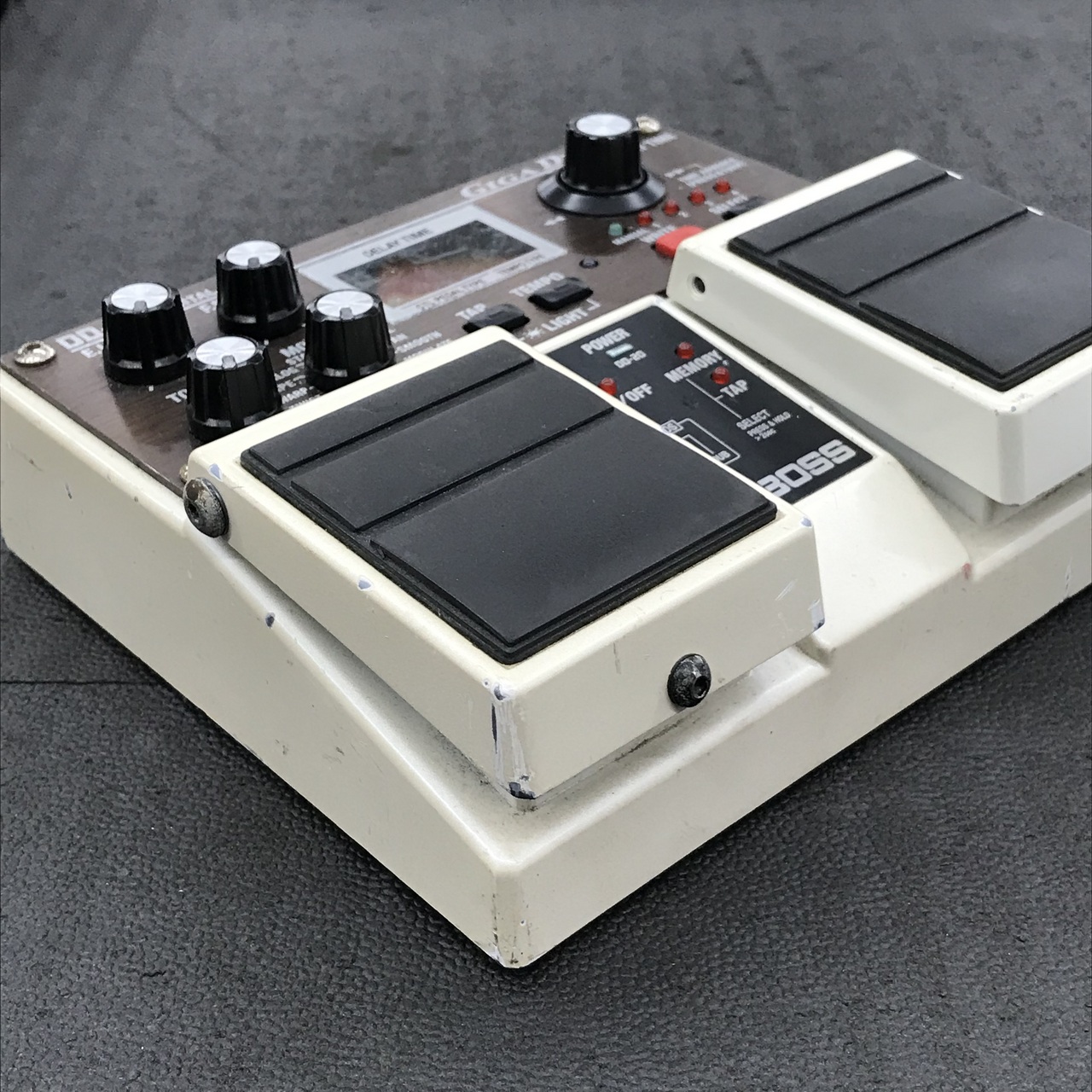 BOSS DD-20 Digital Delay 