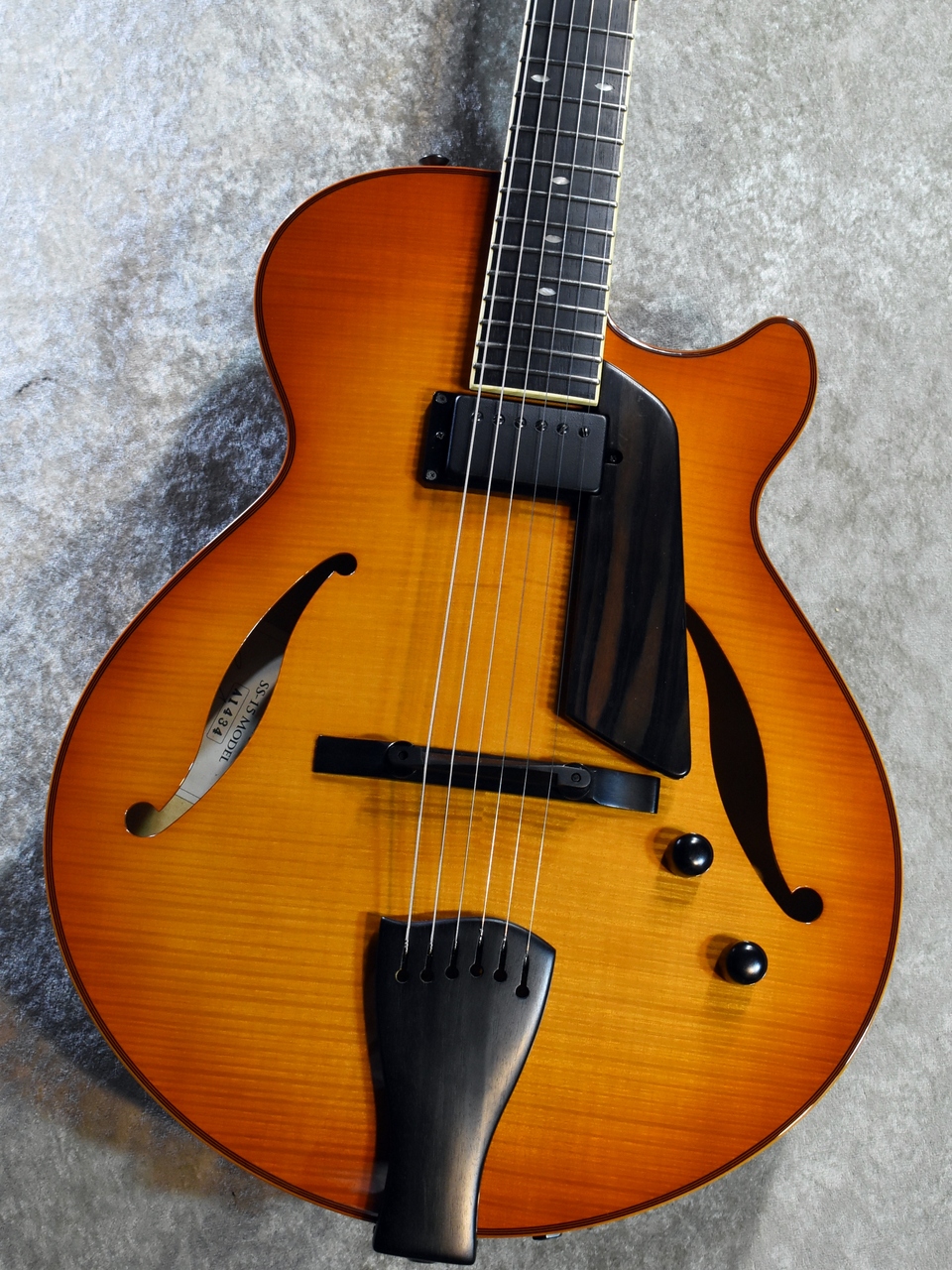 Sadowsky Semi Hollow Violin burst セミアコ SadowskySemi Hollow Model -Violin Burst-【2.79kg】【金利0