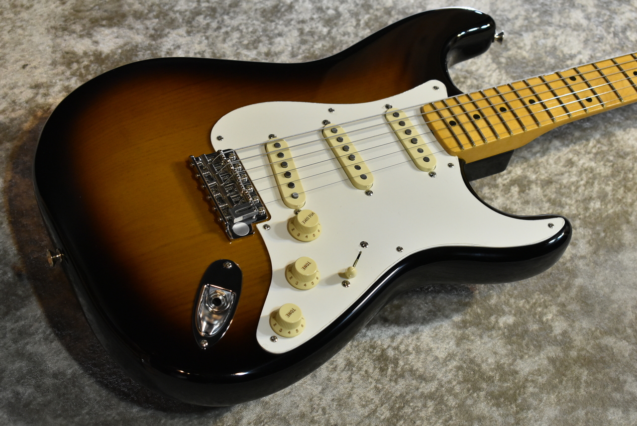 Fender Eric Johnson 1954 Virginia Stratocaster 2-Color Sunburst