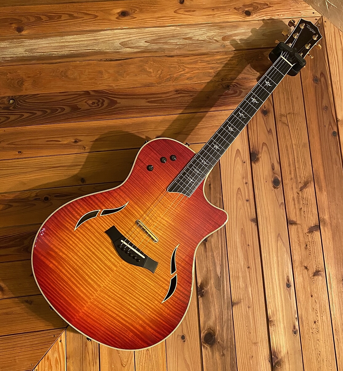 Taylor T5C1 CUSTOM CHERRY SUNBURST（中古）【楽器検索デジマート】