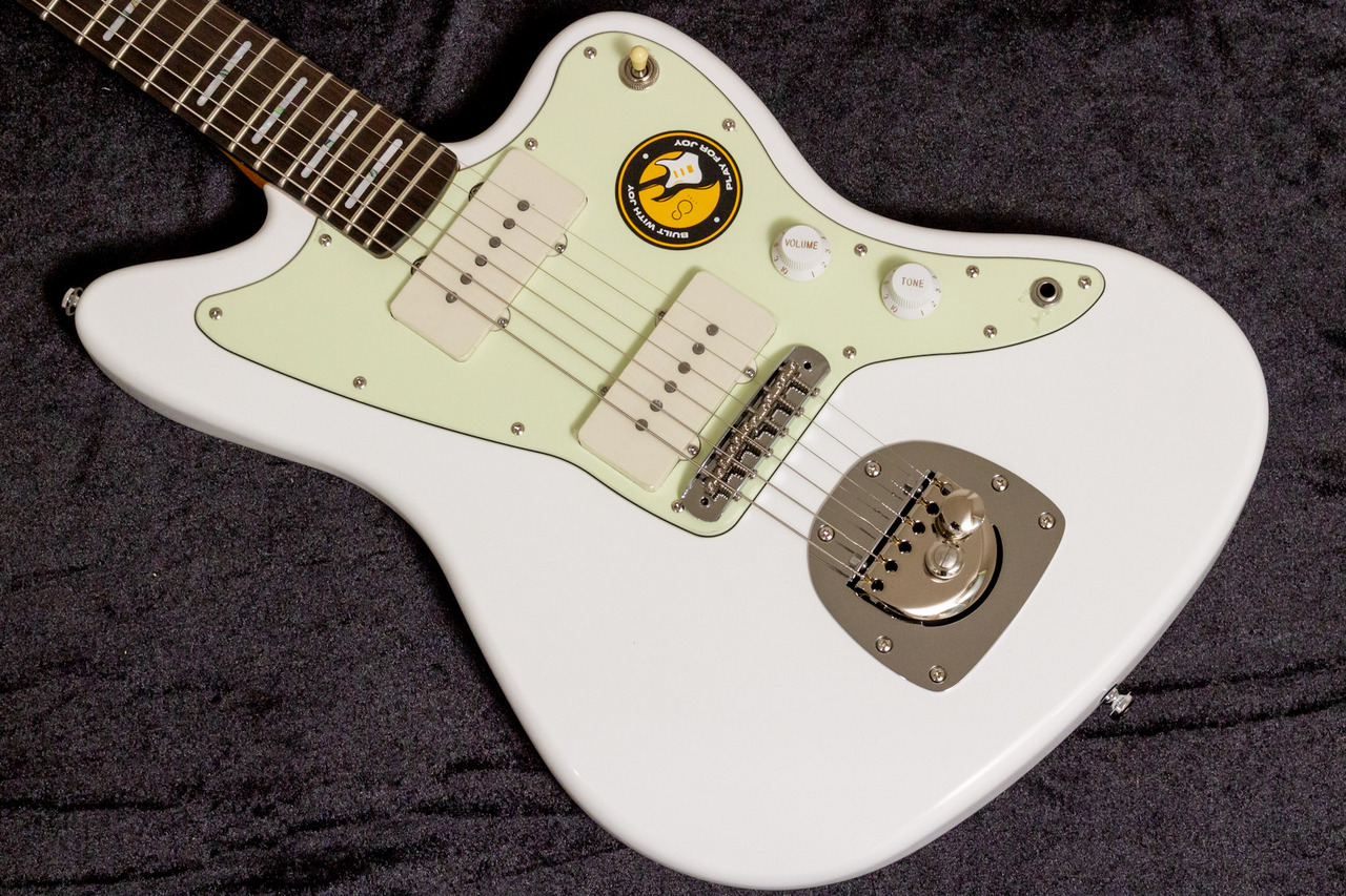 Sire Larry Carlton J5 WH #2N24990716 3.82kg【TONIQ横浜】（新品