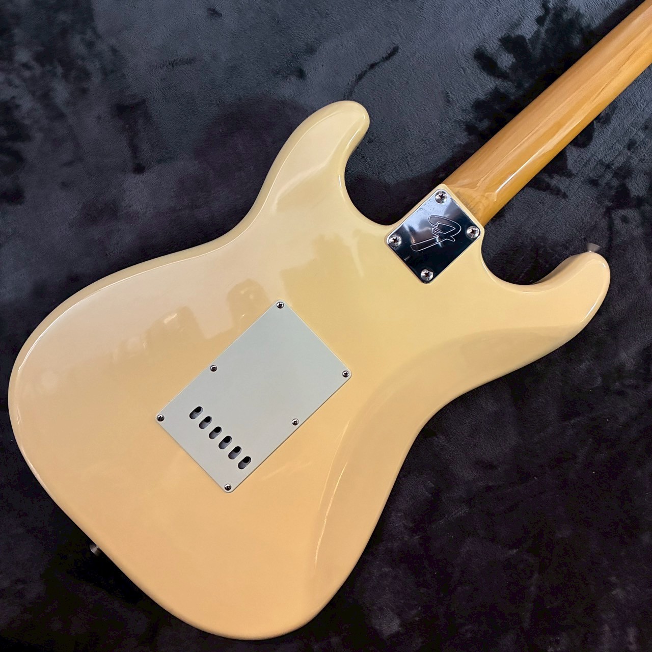Fender Japan ST68-185YM YWH Yngwie Malmsteen Model 1999年製