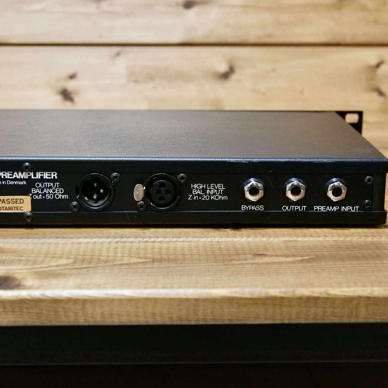 tc electronic TC1140 HS PARAMETRIC EQUALIZER/ PREAMPLIFIER