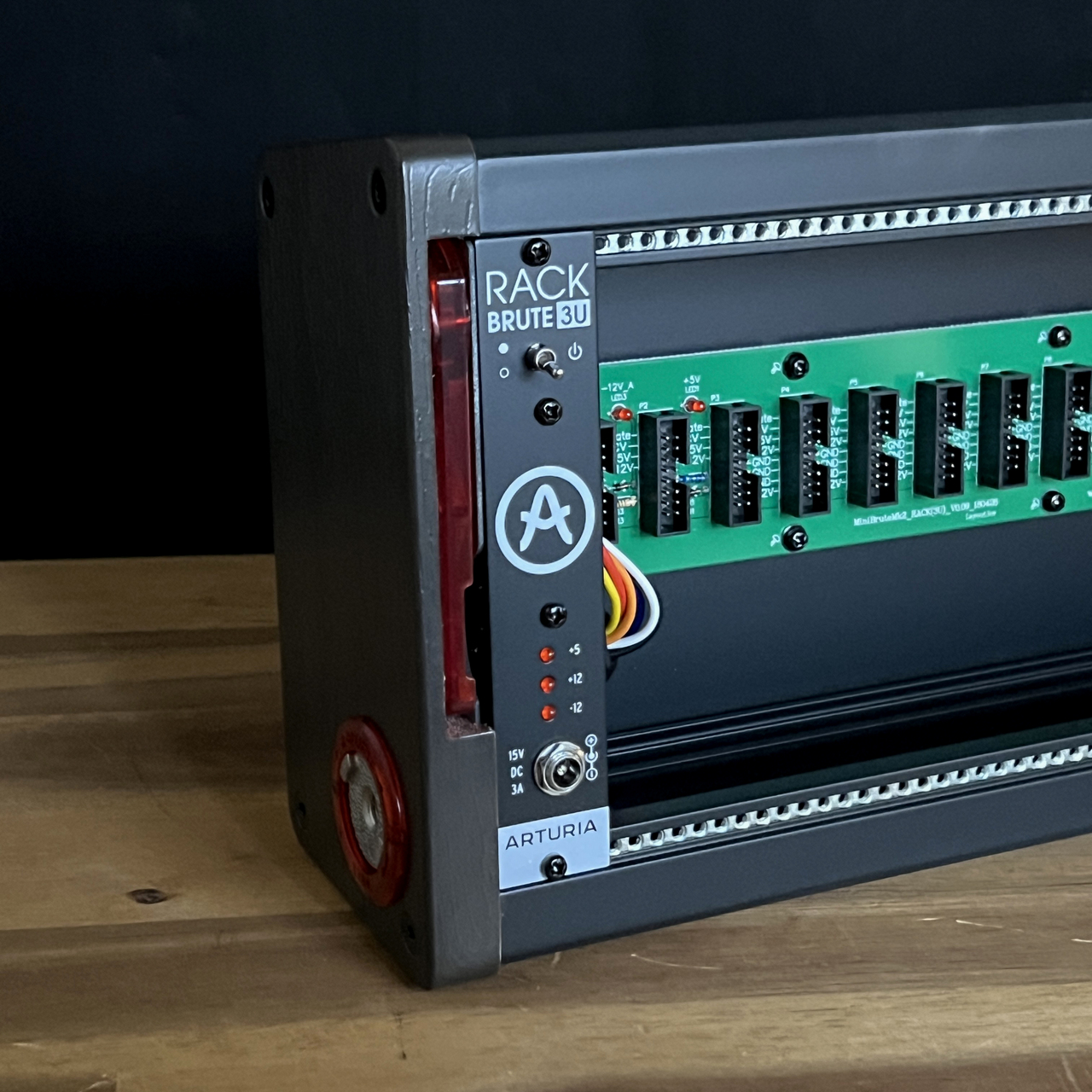 Arturia RACKBRUTE 3U NOIR（新品特価）［デジマートSALE］【楽器検索
