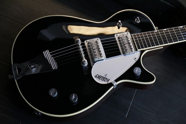 Gretsch <グレッチ>　G6128 Duo Jet ハードケース付き Gretsch DUO JET G6128 専用ハードケース付き 新春セール期間限定価格