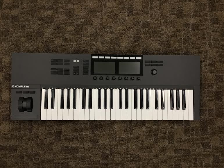 NATIVE INSTRUMENTS KOMPLETE KS49 MK