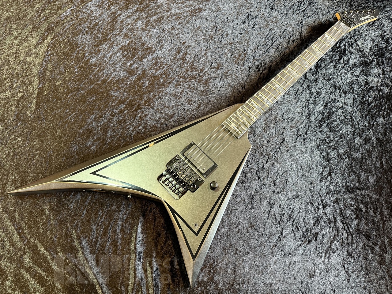 EDWARDS E-ALEXI BLACKY アレキシ ギター EDWARDS】Alexi Laihoのシグネイチャーモデル、BLACKYが