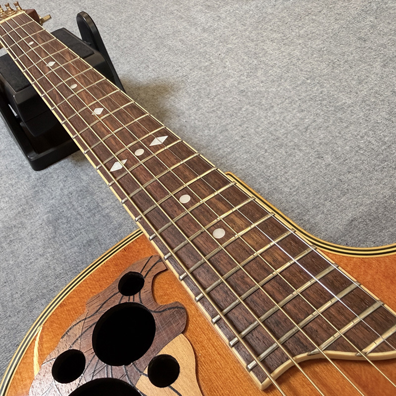 Ovation Celebrity Deluxe CC247（中古）【楽器検索デジマート】