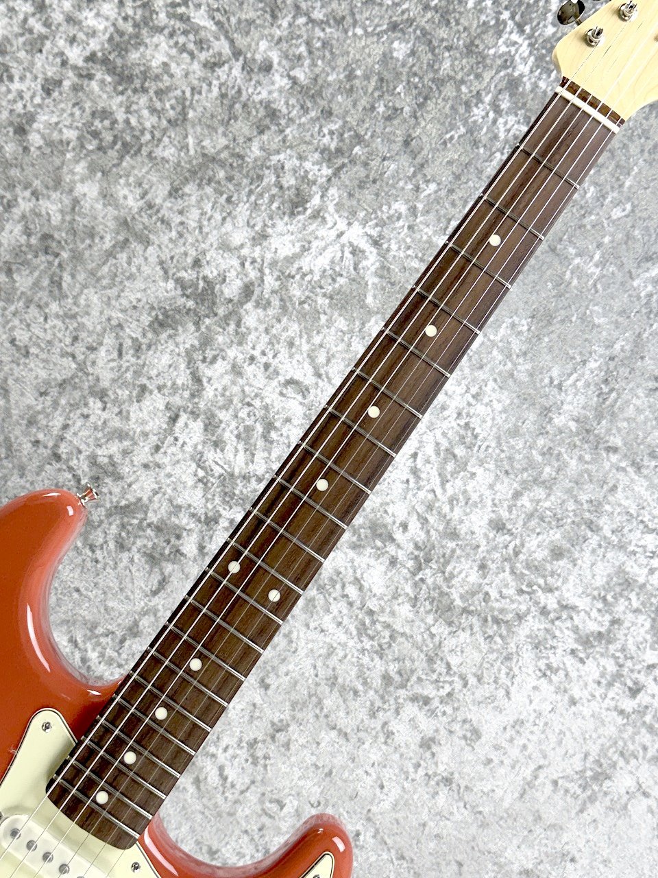Fender FSR Made in Japan Traditional 60s Stratocaster -Fiesta Red