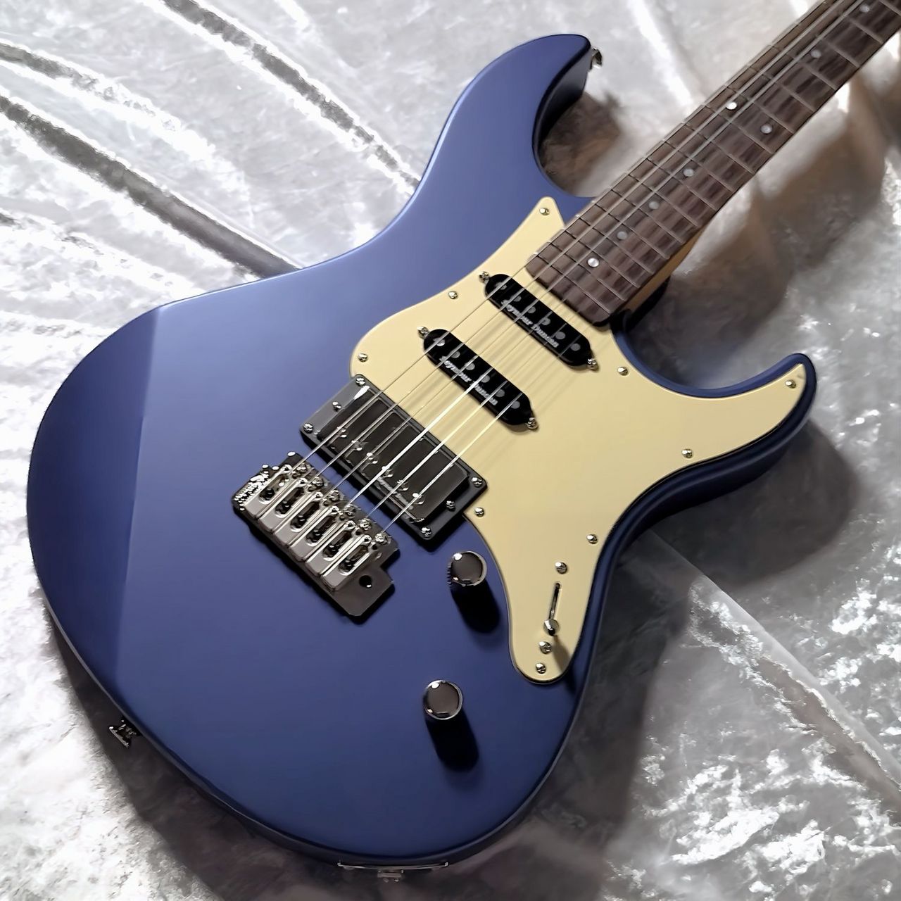 エレキギター マットブルー