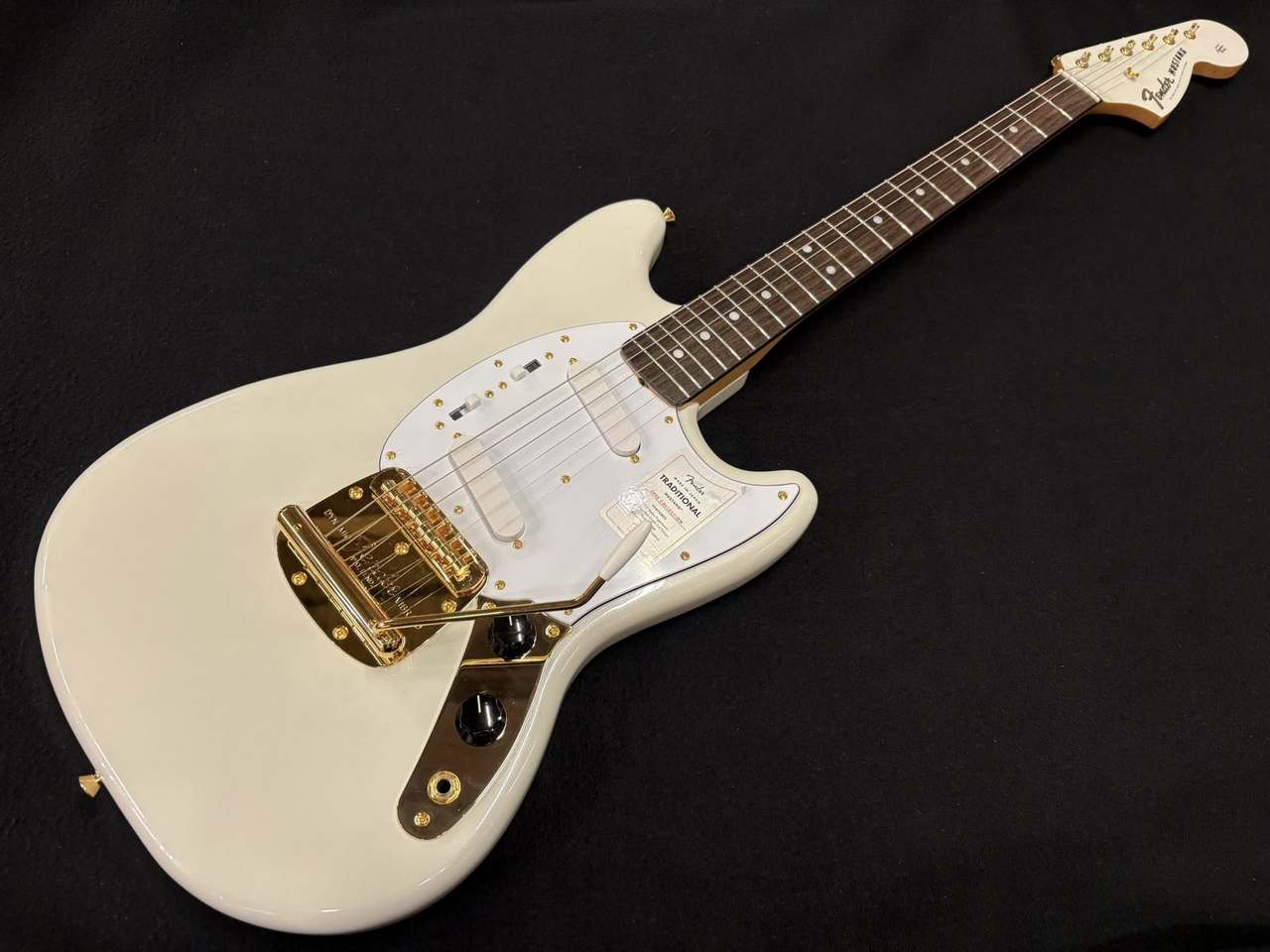 Fender 60s Mustang 2025年限定モデル ゴールドパーツ Fender 60s Mustang 2025年限定モデル ゴールドパーツ - メルカリ