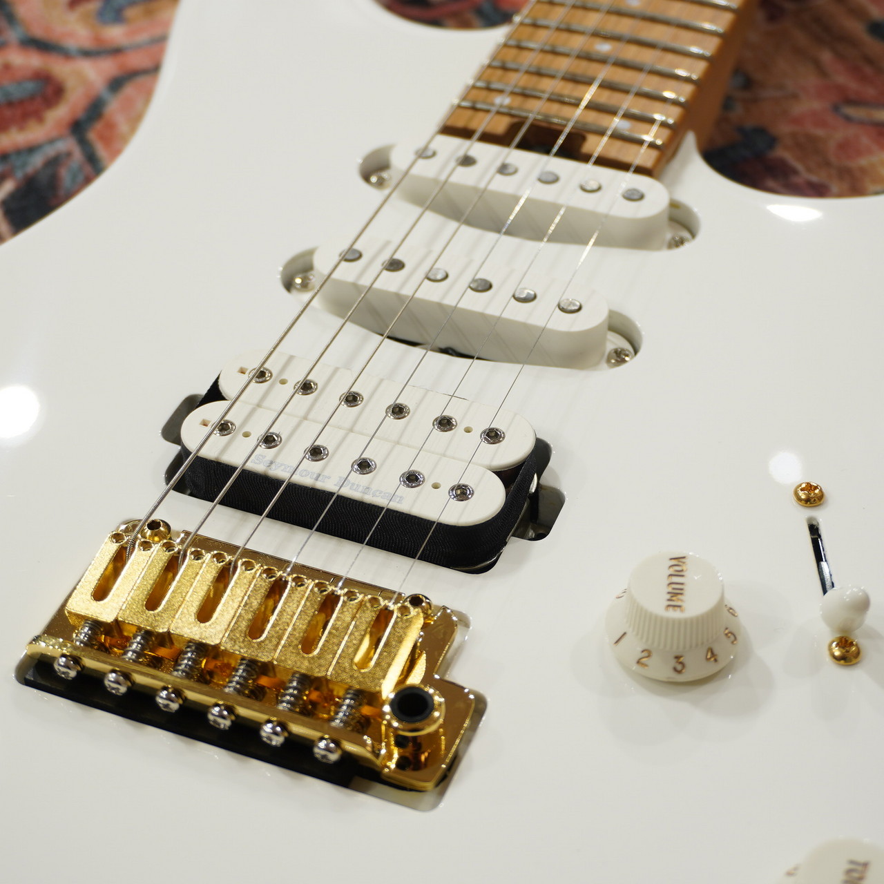 【2025年7月購入】Charvel Pro-Mod DK24 HSS 2PT 2025年7月購入】Charvel Pro-Mod DK24 HSS 2PT Dinky™ (DK) :: Pro-Mod