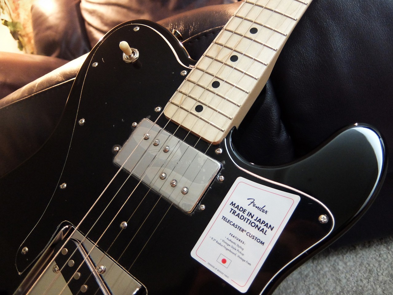 Fender Made in Japan Traditional 70s Telecaster Custom -Black