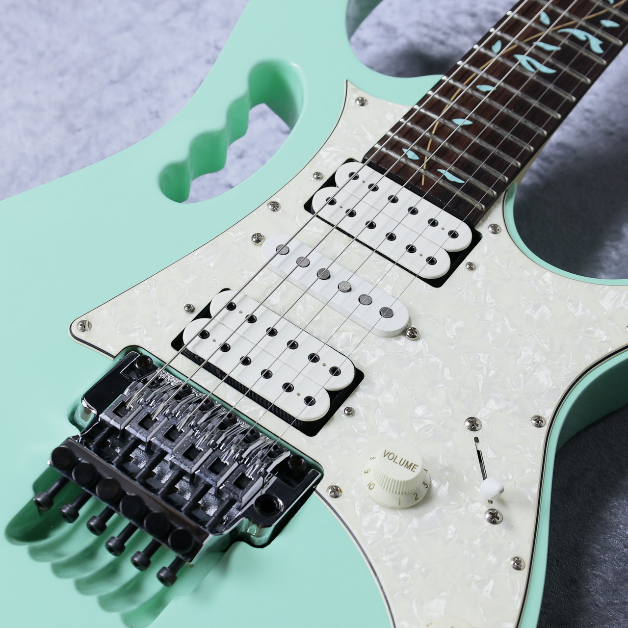 Ibanez Steve Vai JEM70V（25日まで12万 Ibanez JEM UV77SVR Steve Vai 7-String Electric Guitar