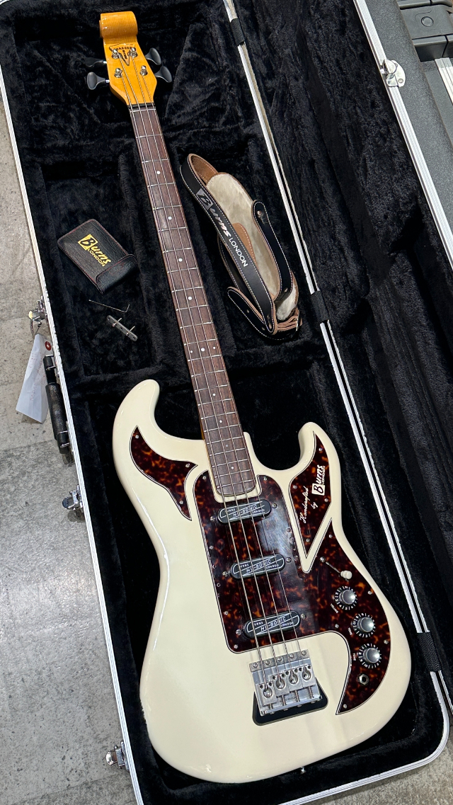 Burns London Shadows Bass 1964 Reissue White（中古）【楽器検索
