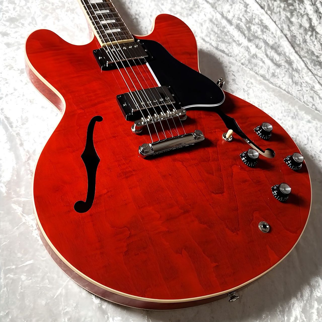 Gibson ES-335 Figured Sixties Cherry セミアコギター エレキギター