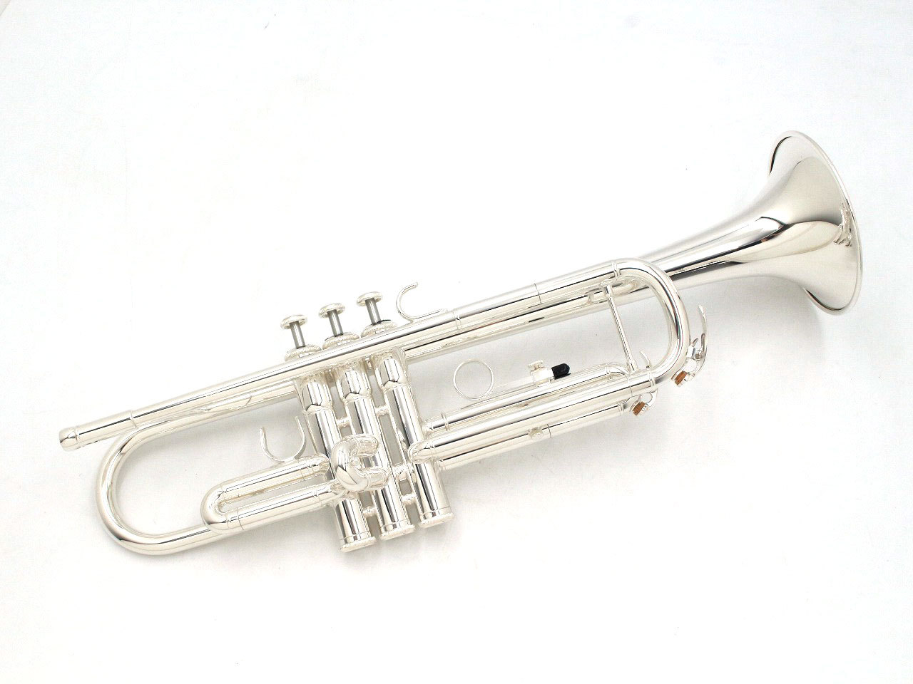 トランペット YAMAHA YTR-3335S 使用少ない中古品 トランペット YAMAHA YTR-3335S 使用少ない中古品 中古楽器情報