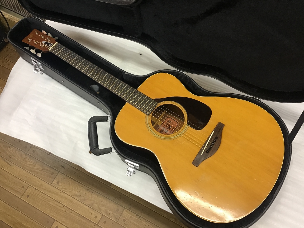 値下げ特価！オールドYAMAHA FG-150（赤ラベル） YAMAHA FG-150 赤ラベル （ビンテージ）【楽器検索デジマート】
