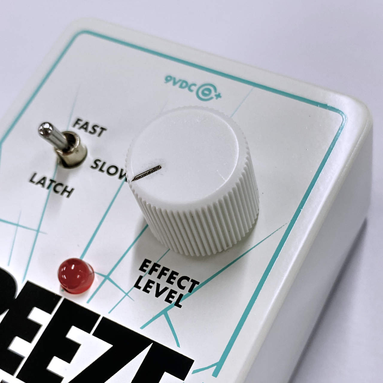 Electro-Harmonix Freeze（新品/送料無料）【楽器検索デジマート】