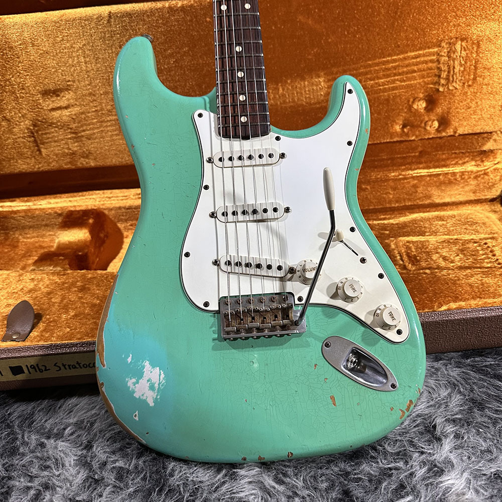 Fender Custom Shop 1962 Stratocaster Heavy Relic Sea Foam Green