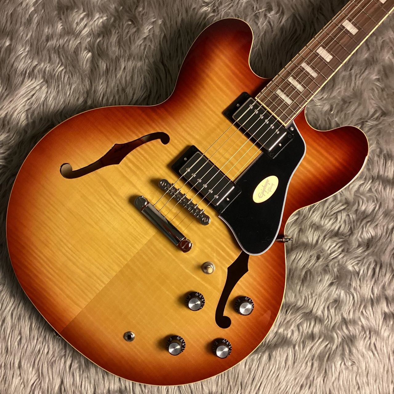 Epiphone ES-335 Figured Raspberry Tea Burst【現物画像
