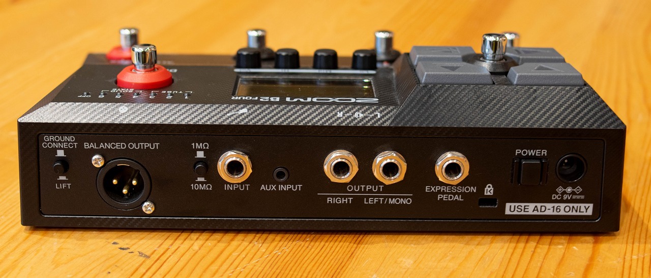 ZOOM B2 FOUR（中古/送料無料）【楽器検索デジマート】