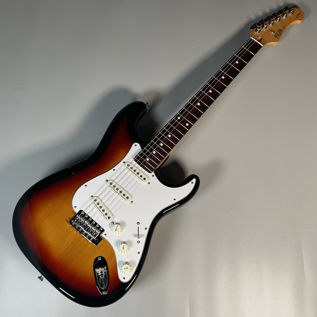 FUJIGEN(FGN) JST6R ねこだまり工房 クラシック蜜蝋ピックアップ搭載