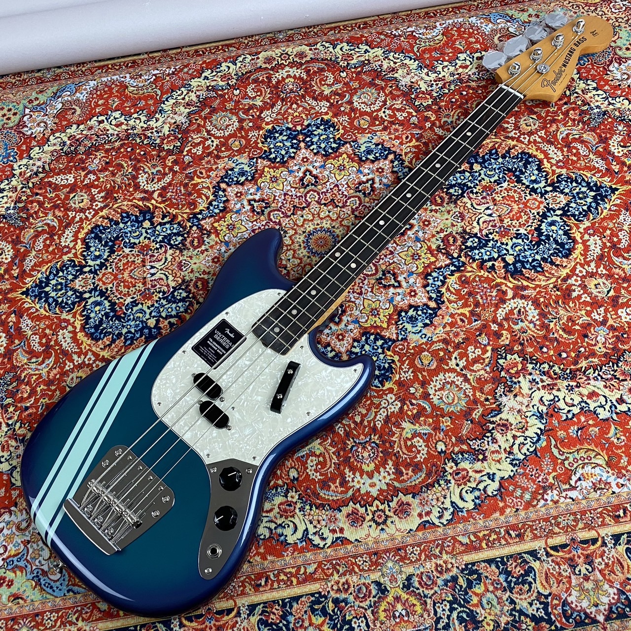 Fender Vintera II '70s Competition Mustang Bass, Rosewood