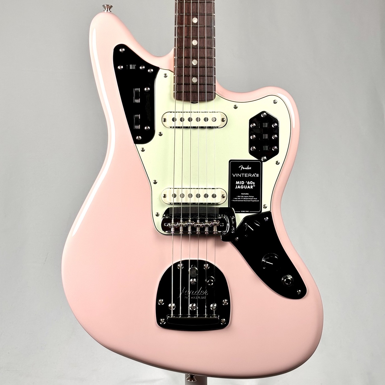 Fender Vintera III Mid 60s Jaguar -Shell Pink-【3.75kg】（新品特価
