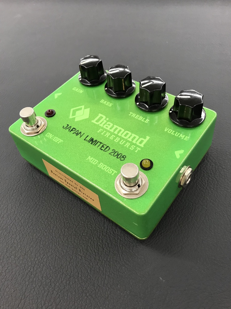 ギター DIAMOND Guitar Pedal FIRE BURST Diamond Pedals Fireburst Fuzz - YouTube