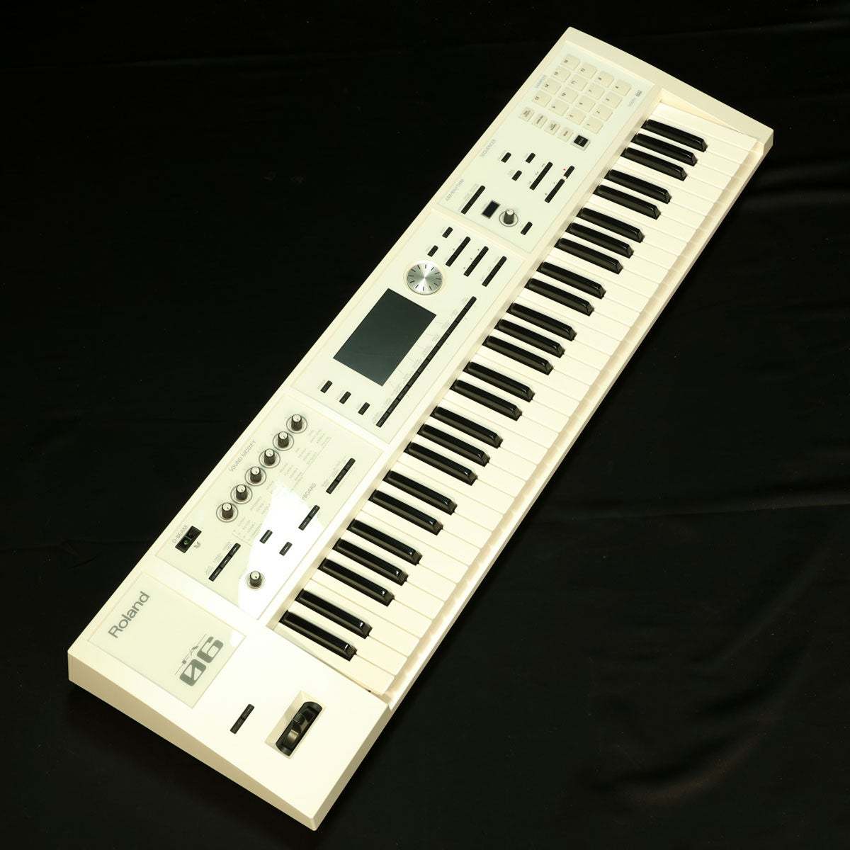 Roland FA-06 Music Workstation 【福岡店】