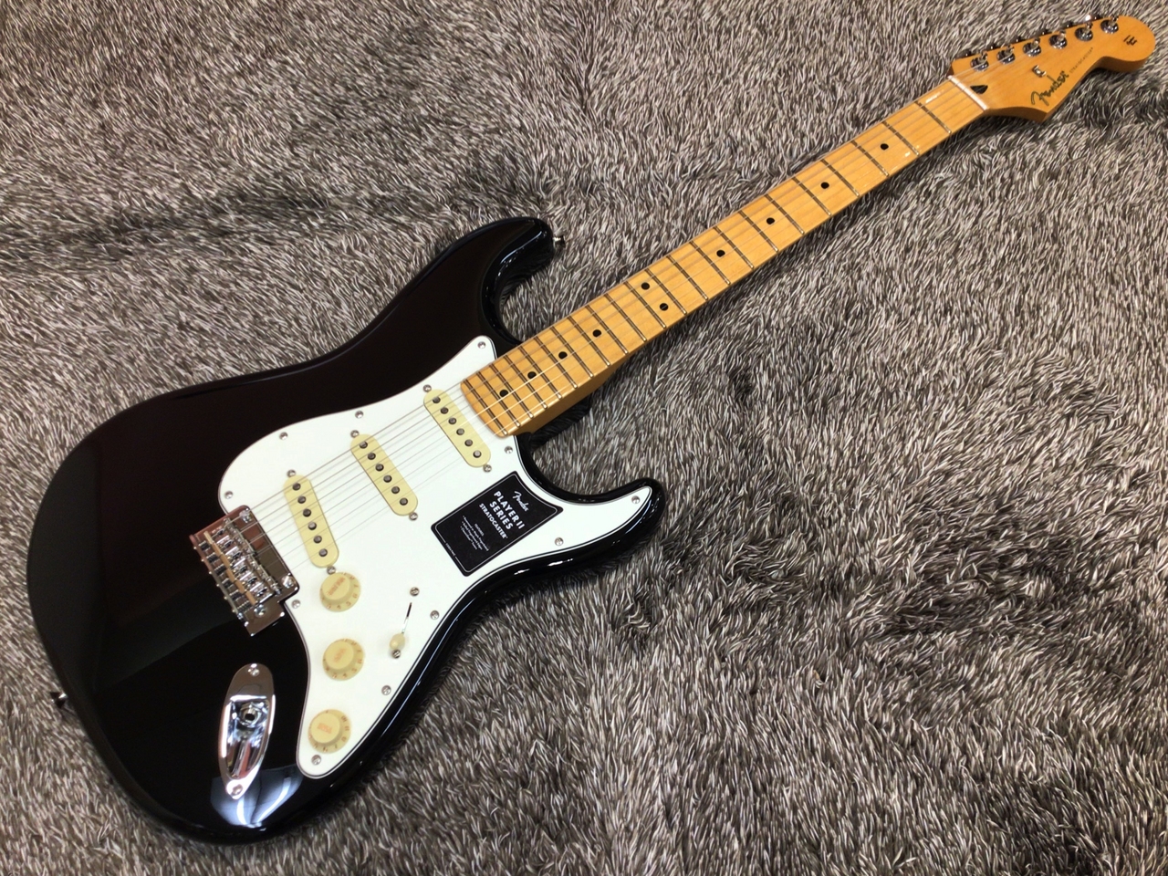 Fender Player II Stratocaster Black / Maple【黒&メイプルの