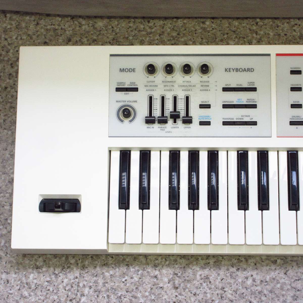 Roland JUNO-DS61W ver.1.06 