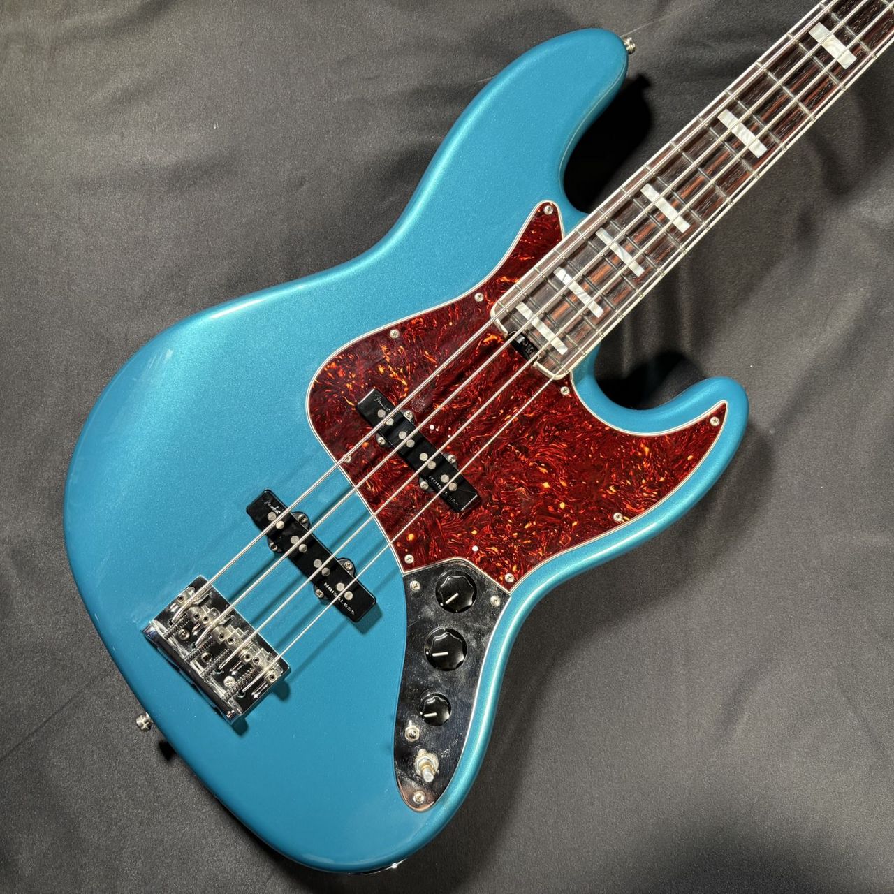 【最終値下げ】美品Fender American Elite Jazz Bass Fender American Elite Jazz Bass - Black w/ Maple Fingerboard