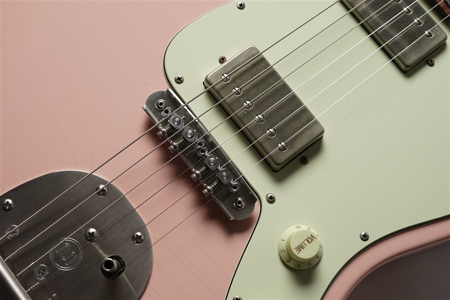 Suhr Classic JM Antique - Shell Pink（中古）【楽器検索