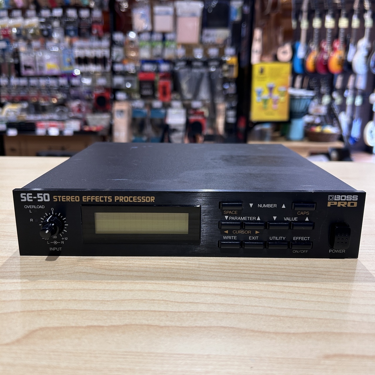 BOSS SE-50 ステレオエフェクター　ACアダプター付き　中古　動作品 BOSS SE-50 ステレオエフェクター ACアダプター付き 中古 動作品