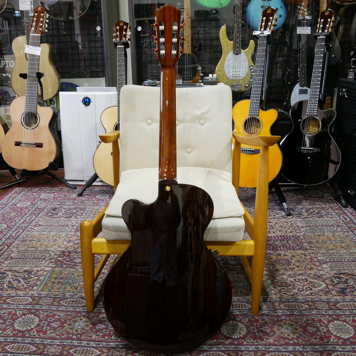 Crews Maniac Sound EG-1500C / Natural 【抜群の演奏性を誇る