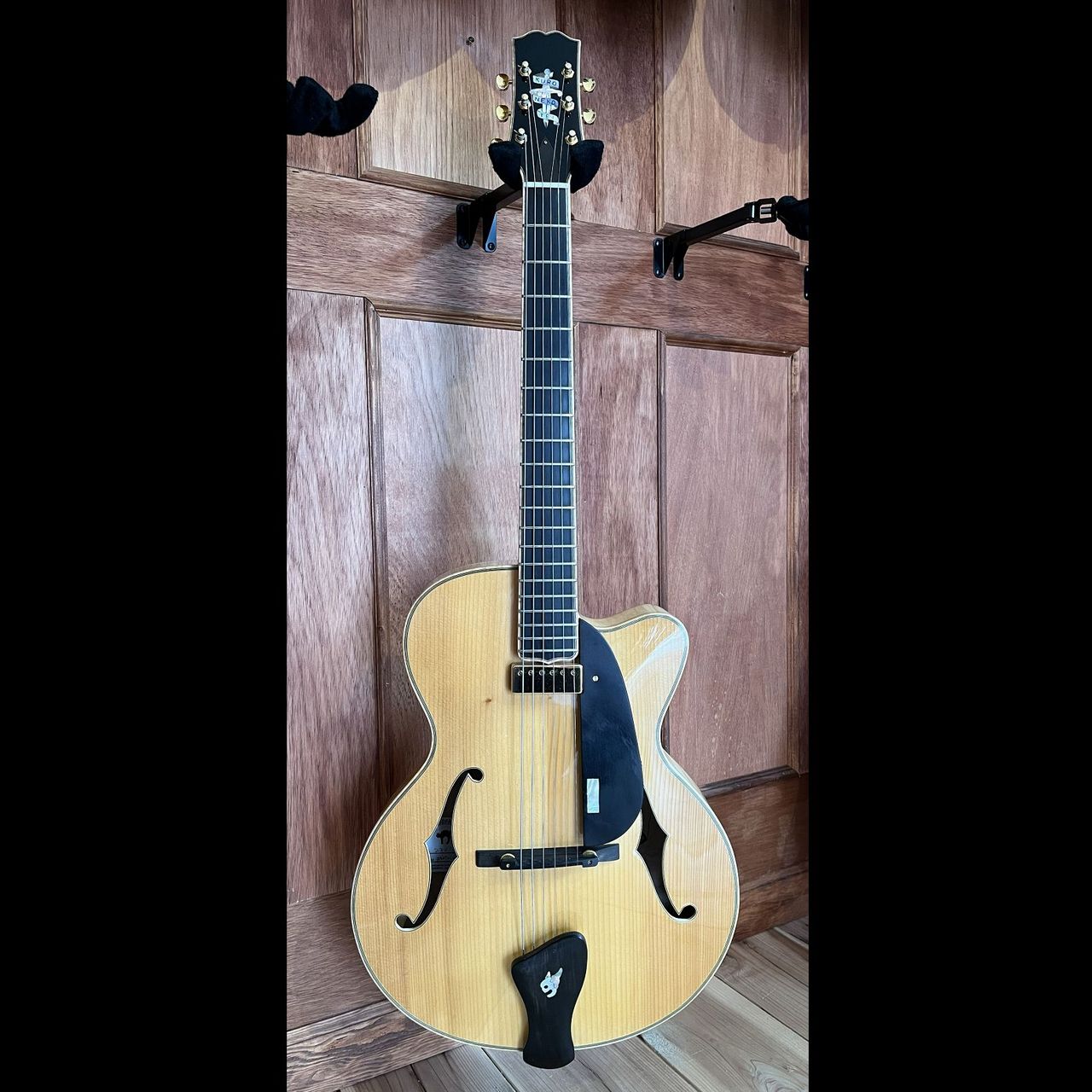 KURONEKOTEI 当店オリジナル アーチトップ・ギター（中古）【楽器検索