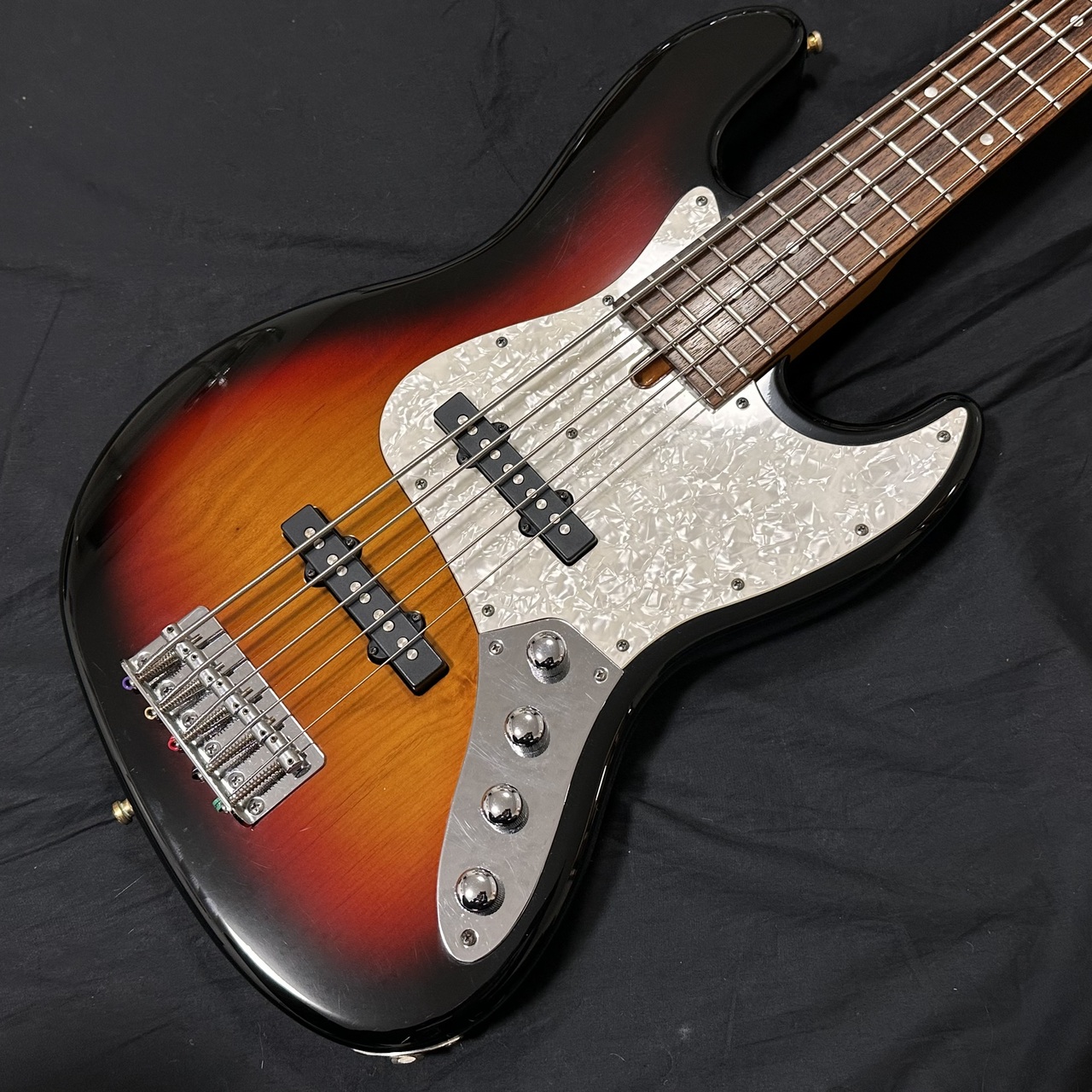 【最終値下げ】バッカス　BJB5-550 Bacchus BJB-5-550/3TS(バッカス ジャズベース 5弦ベース)（中古