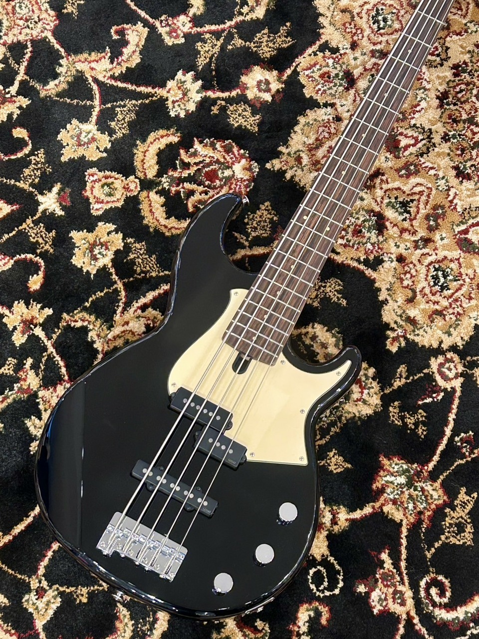 YAMAHA BB435 -Black-【4.30kg】（新品特価）【楽器検索デジマート】