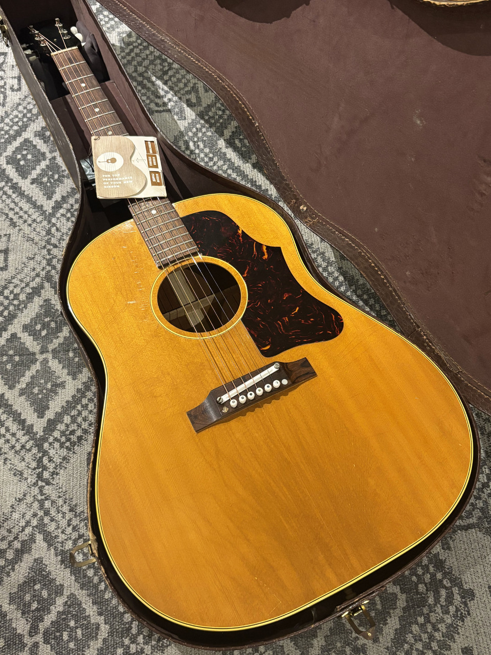 Gibson 1960 J-50 Natural（ビンテージ）【楽器検索デジマート】