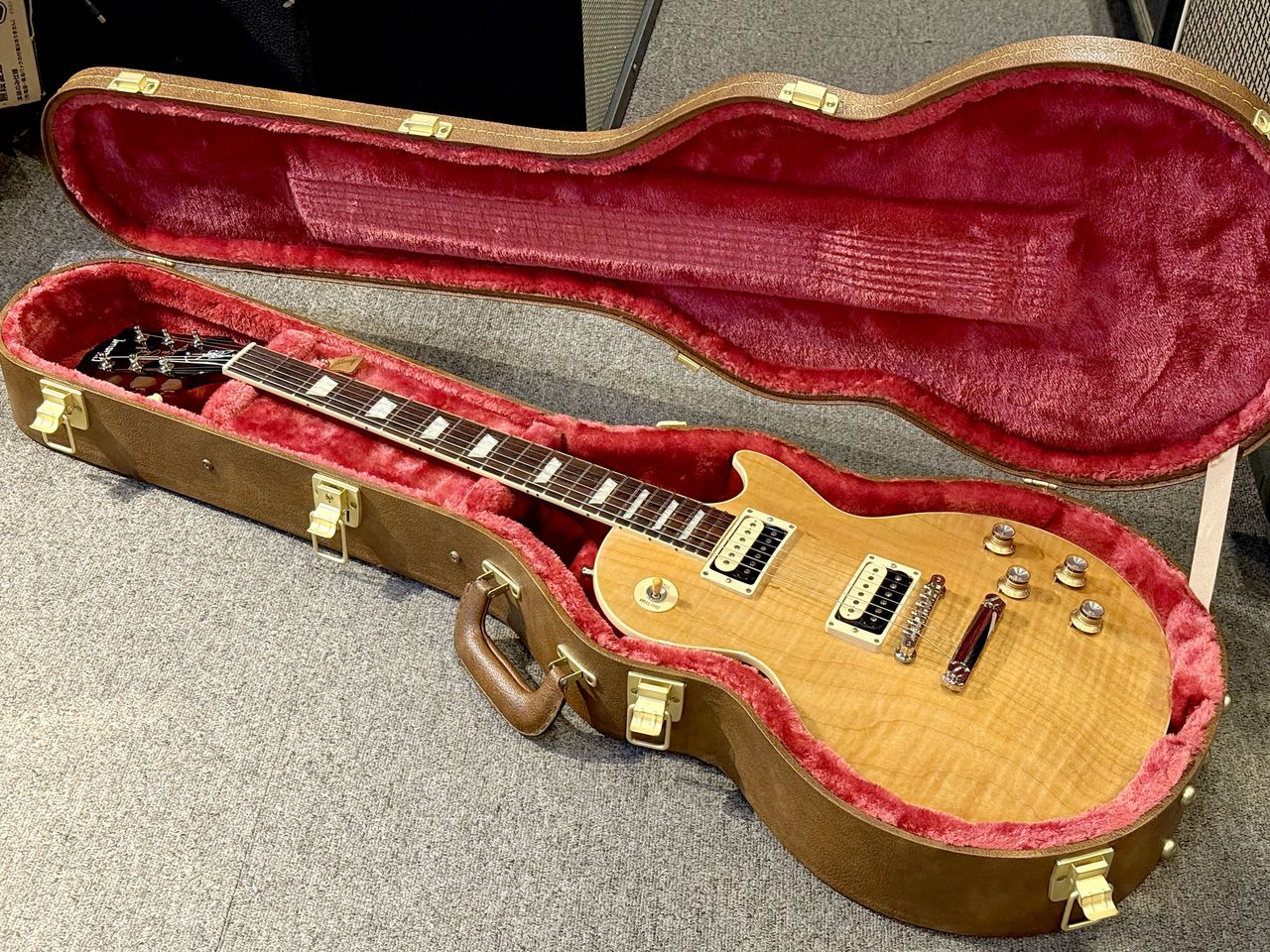 Gibson スラッシュappetite amber 中古 Gibson Slash Les Paul Standard Appetite Amber（中古）【楽器検索
