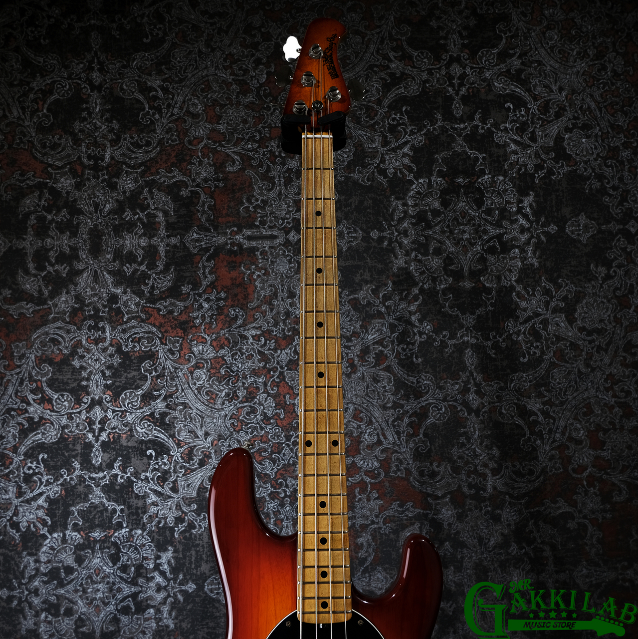 MUSIC MAN Stingray 4 Honey Burst / Matching Headstock 2001 【4.15