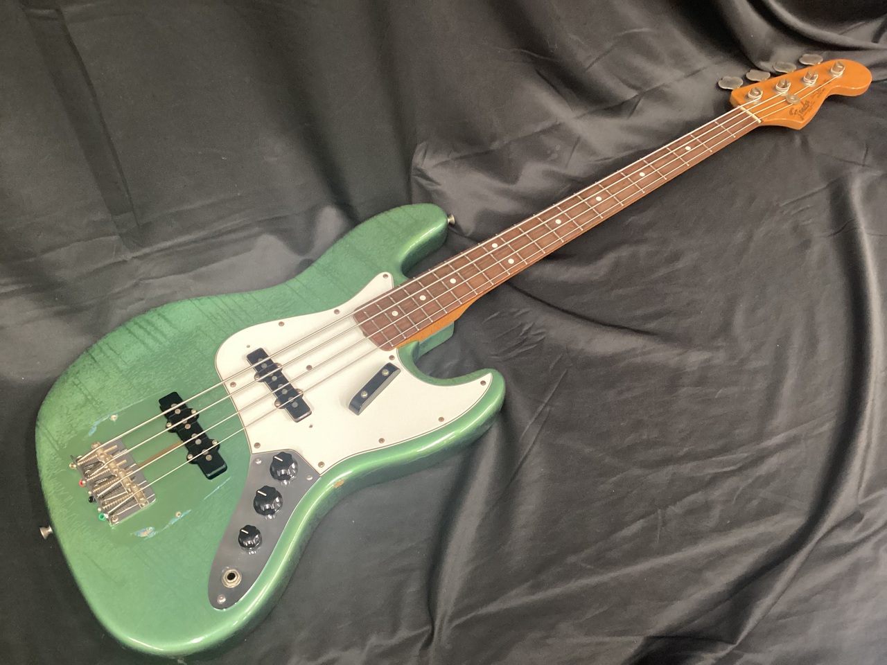 Fender USA American Vintage 62 JB ( フェンダー アメヴィン ジャズべ