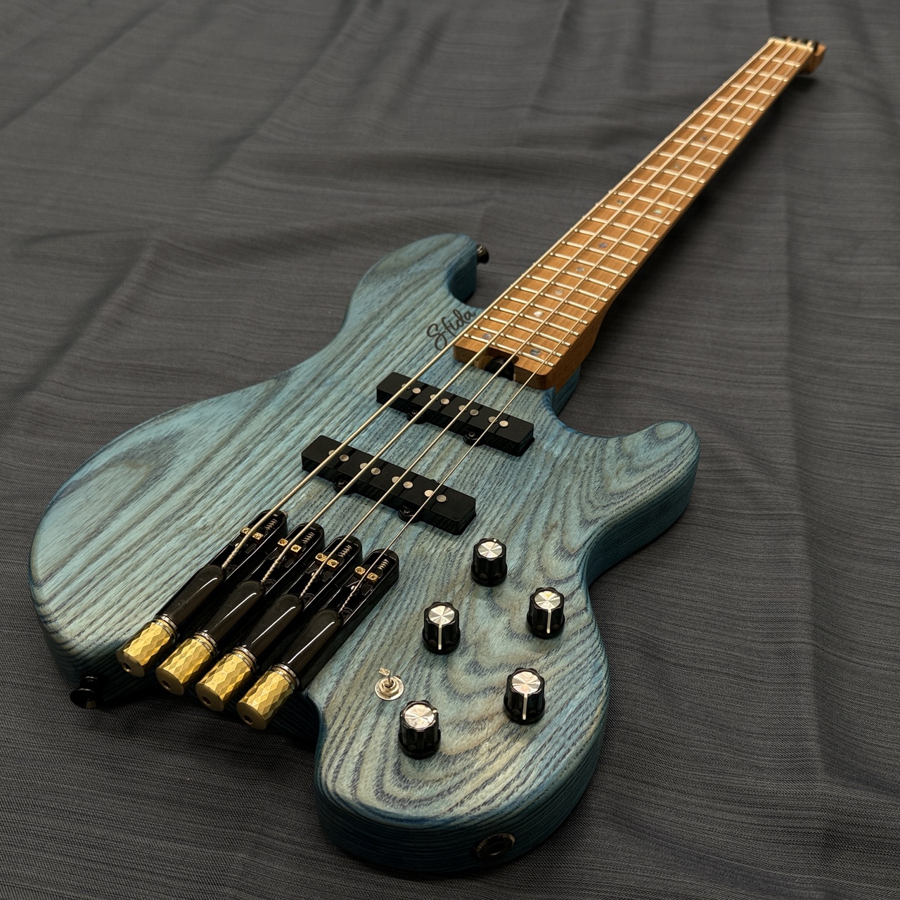 Sfida SHB-800 / Blue【ヘッドレス・ショートスケール】【厳選セール